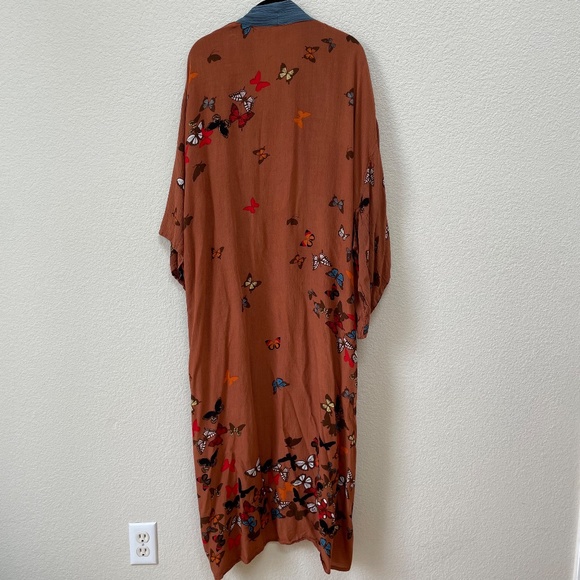 Free People Butterfly Kisses Kimono in Terracotta Como Size One Size - Picture 2 of 4